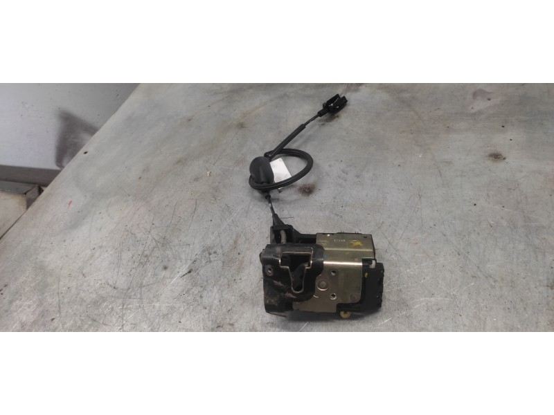 Recambio de cerradura puerta delantera izquierda para ford fiesta (cbk) ambiente referencia OEM IAM   7 PINS