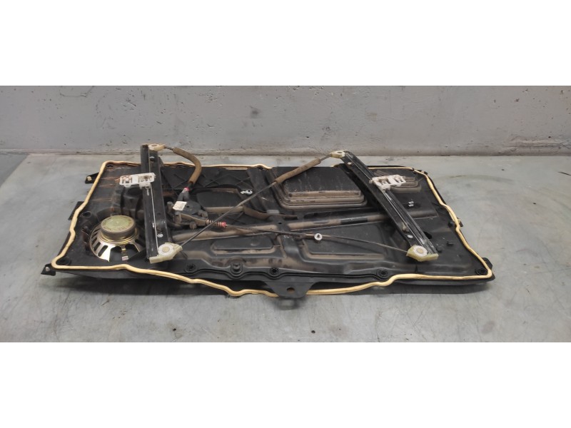 Recambio de elevalunas delantero derecho para ford fiesta (cbk) ambiente referencia OEM IAM 2S51B045H16A  
