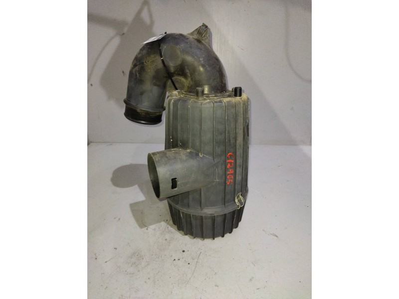 Recambio de filtro aire para iveco daily combi referencia OEM IAM 504154699  