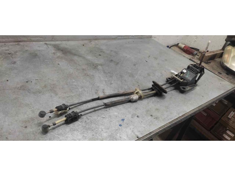 Recambio de palanca cambio para peugeot 208 style referencia OEM IAM   