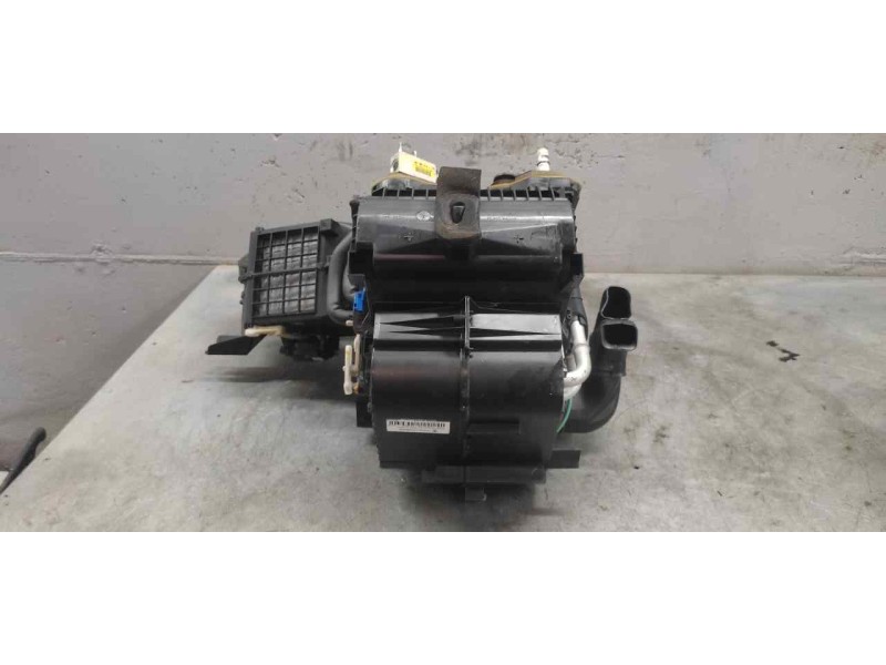 Recambio de calefaccion entera normal para ford fiesta (cb1) ambiente referencia OEM IAM 8V5119B555AG  