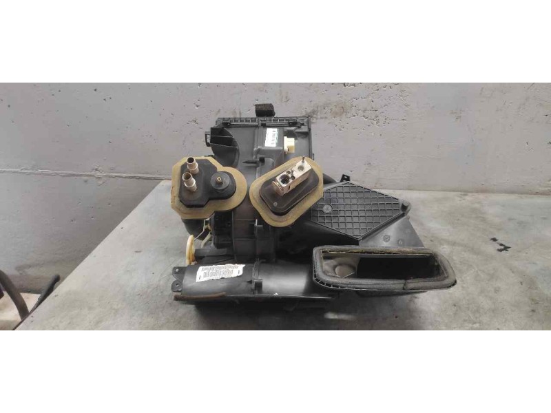Recambio de calefaccion entera normal para ford fiesta (cb1) ambiente referencia OEM IAM 8V5119B555AG  