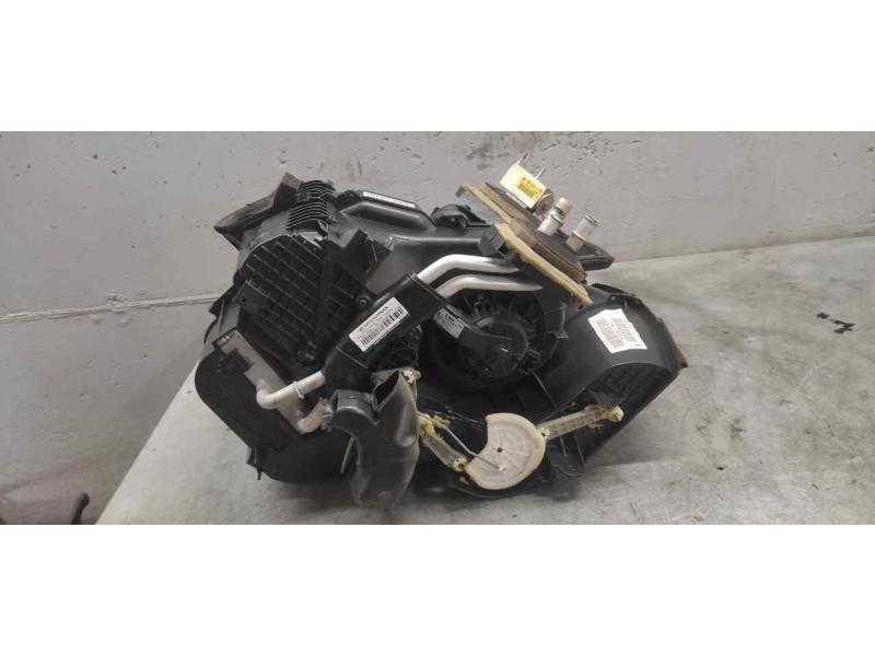 Recambio de calefaccion entera normal para ford fiesta (cb1) ambiente referencia OEM IAM 8V5119B555AG  