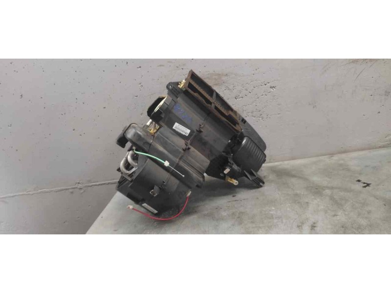 Recambio de calefaccion entera normal para ford fiesta (cb1) ambiente referencia OEM IAM 8V5119B555AG  