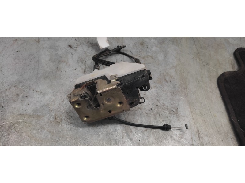 Recambio de cerradura puerta delantera derecha para citroën c3 1.1 referencia OEM IAM   4 PINS