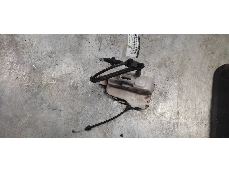 Recambio de cerradura puerta delantera derecha para citroën c3 1.1 referencia OEM IAM   4 PINS