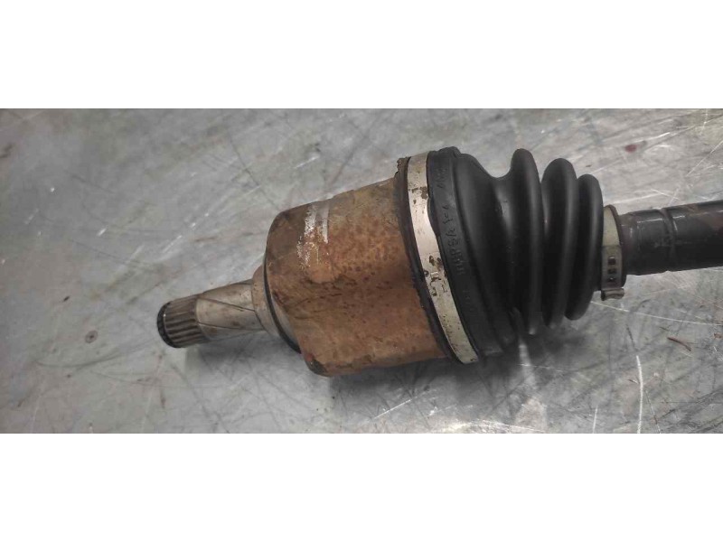 Recambio de transmision delantera izquierda para opel corsa c club referencia OEM IAM  27MM MANGUETA 