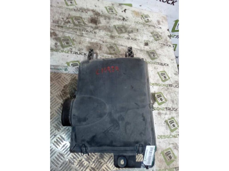 Recambio de filtro aire para renault mascott 2.8 diesel referencia OEM IAM 50102367500  