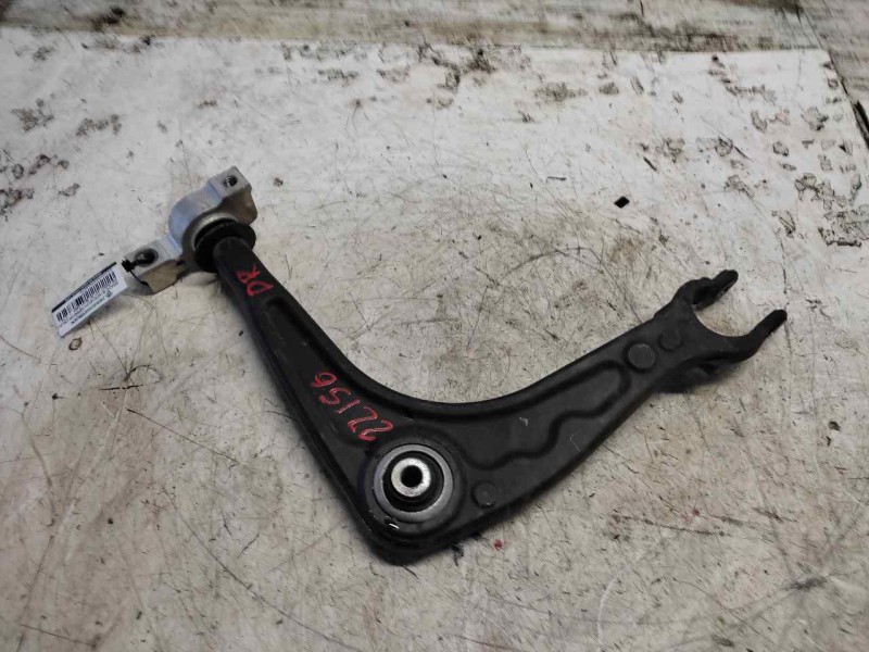 Recambio de brazo suspension inferior delantero derecho para peugeot 407 st sport pack referencia OEM IAM   