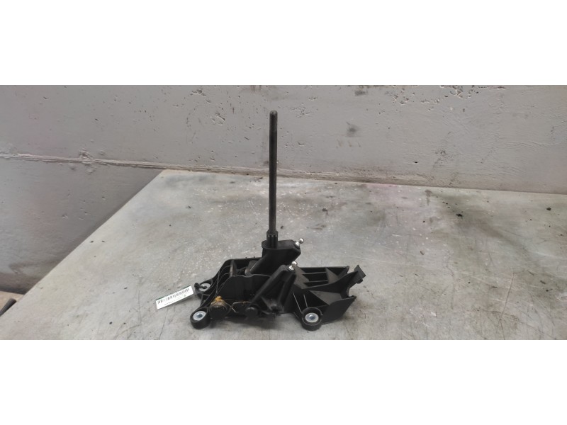 Recambio de palanca cambio para ford fiesta (cb1) ambiente referencia OEM IAM 8A6R7C453MBB  