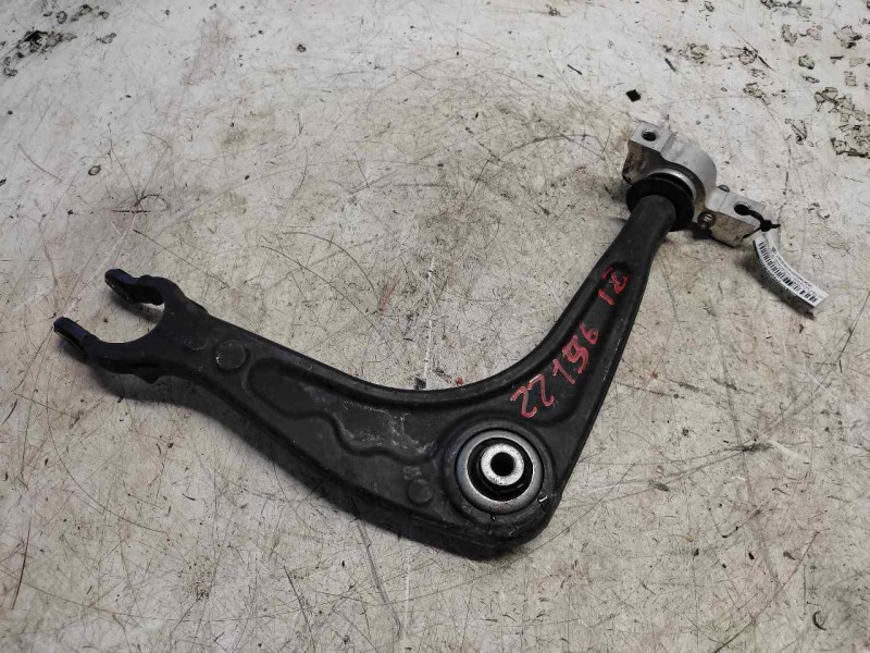 Recambio de brazo suspension inferior delantero izquierdo para peugeot 407 st sport pack referencia OEM IAM   