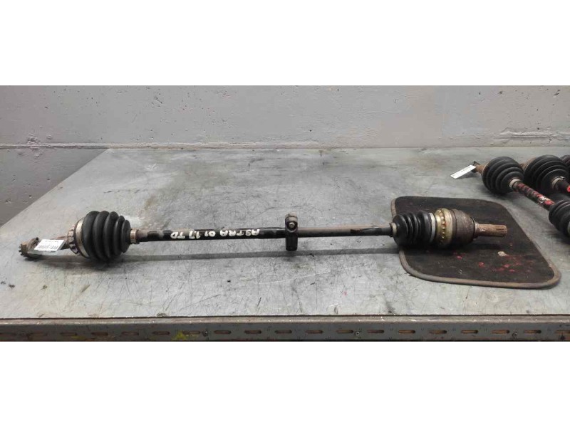 Recambio de transmision delantera derecha para opel astra g berlina club referencia OEM IAM  27MM MANGUETA 24MM CAMBIO