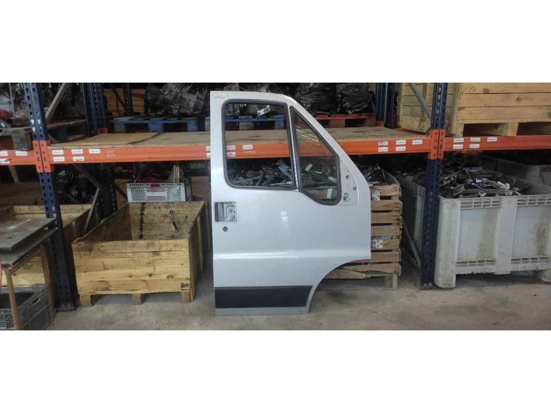 Recambio de puerta delantera derecha para peugeot boxer monovolumen (rs3200)(330)(´02) referencia OEM IAM   