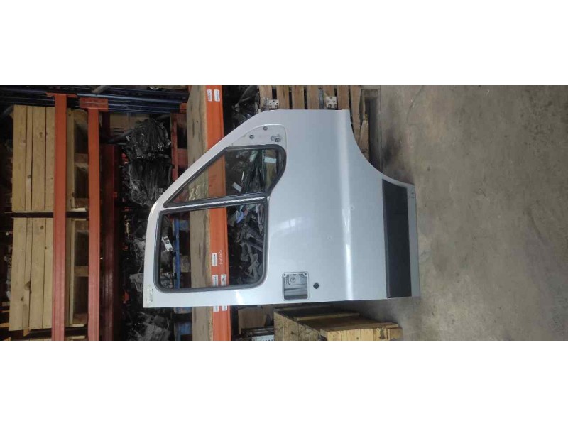 Recambio de puerta delantera derecha para peugeot boxer monovolumen (rs3200)(330)(´02) referencia OEM IAM   