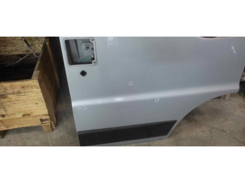 Recambio de puerta delantera derecha para peugeot boxer monovolumen (rs3200)(330)(´02) referencia OEM IAM   