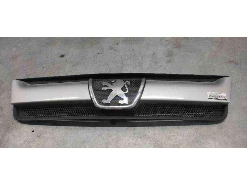 Recambio de rejilla delantera central para peugeot boxer monovolumen (rs3200)(330)(´02) referencia OEM IAM   