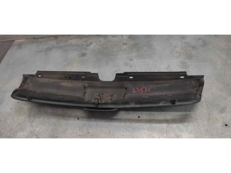 Recambio de rejilla delantera central para peugeot boxer monovolumen (rs3200)(330)(´02) referencia OEM IAM   