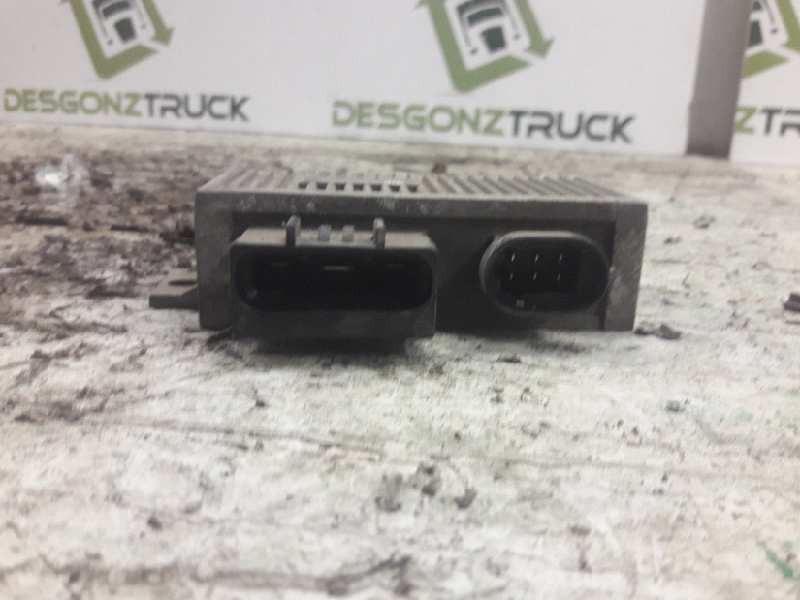 Recambio de caja precalentamiento para renault laguna (b56) 1.9 dti carminat (a) referencia OEM IAM 7700111525  