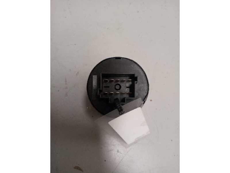 Recambio de mando luces para man tgx 18.xxx 12.4 diesel referencia OEM IAM 81255056877  