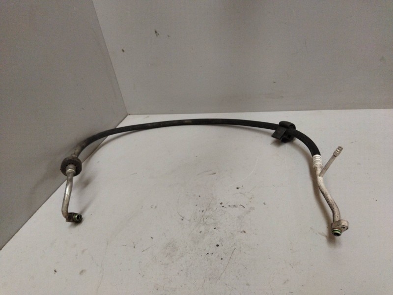 Recambio de tubos aire acondicionado para iveco daily combi referencia OEM IAM 504158579  