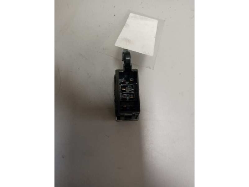 Recambio de interruptor para man tgx 18.xxx 12.4 diesel referencia OEM IAM 81255030319  