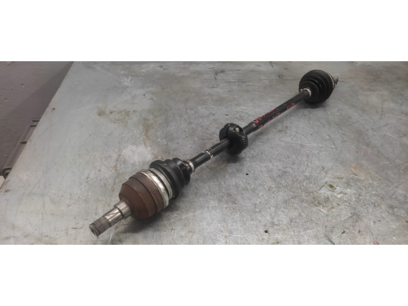 Recambio de transmision delantera derecha para opel vectra b berlina cd referencia OEM IAM  27MM MANGUETA Y CAMBIO 