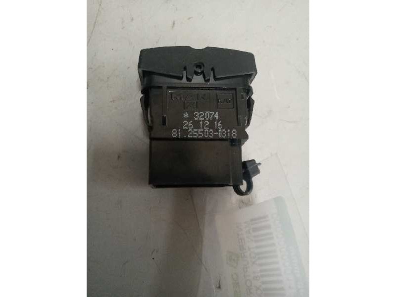 Recambio de interruptor para man tgx 18.xxx 12.4 diesel referencia OEM IAM 81255030318  
