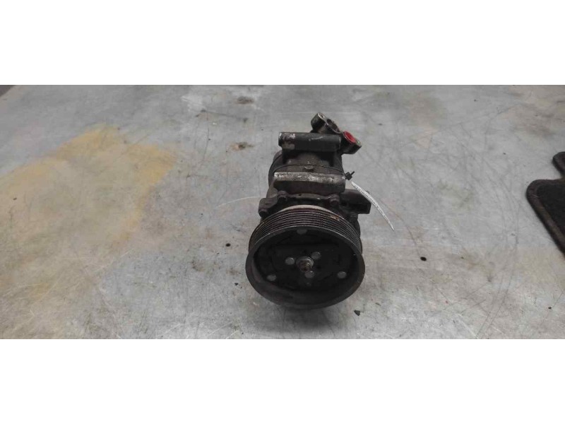 Recambio de compresor aire acondicionado para renault clio iii dynamique referencia OEM IAM 8200819568  