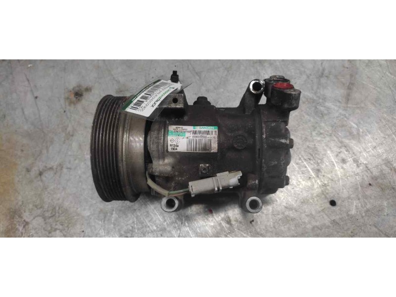 Recambio de compresor aire acondicionado para renault clio iii dynamique referencia OEM IAM 8200819568  