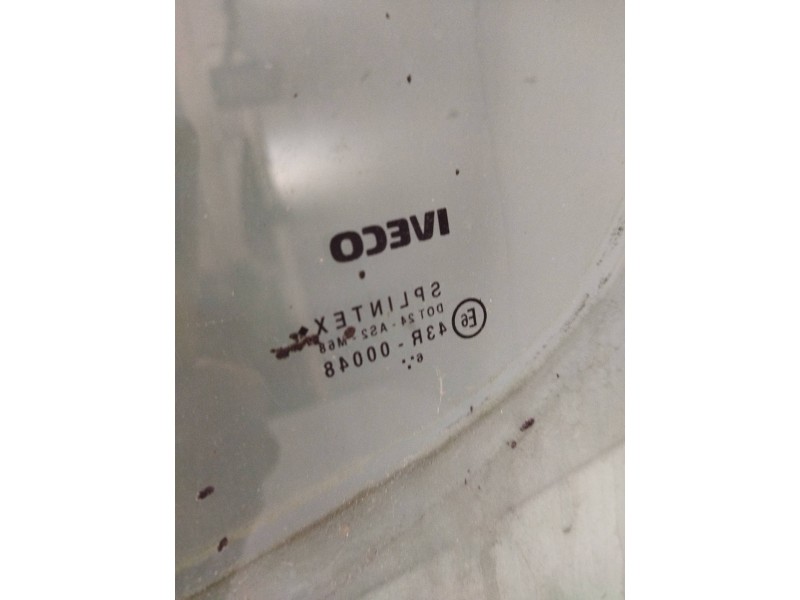 Recambio de luna delantera derecha para iveco daily combi referencia OEM IAM 500336475  