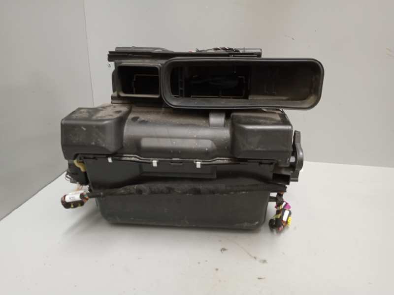 Recambio de calefaccion entera normal para man tgx 18.xxx 12.4 diesel referencia OEM IAM 81619006451  