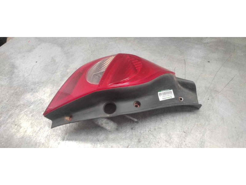 Recambio de piloto trasero izquierdo para renault clio iii dynamique referencia OEM IAM   6 PINS