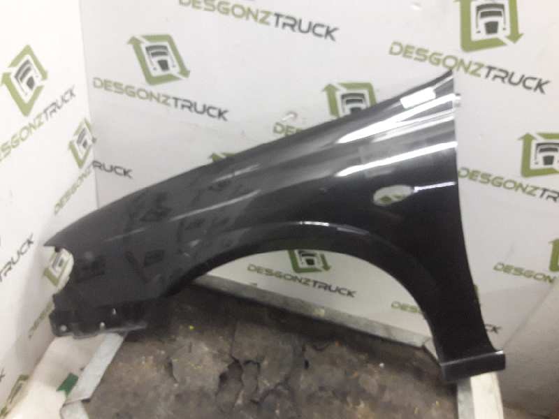 Recambio de aleta delantera izquierda para nissan almera (n16/e) acenta referencia OEM IAM   