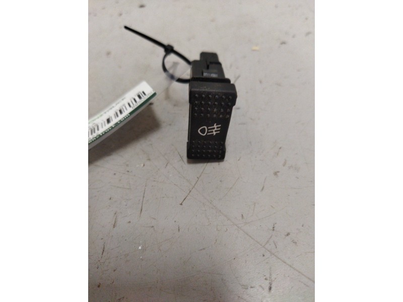 Recambio de boton antiniebla para iveco daily combi referencia OEM IAM 69500503  