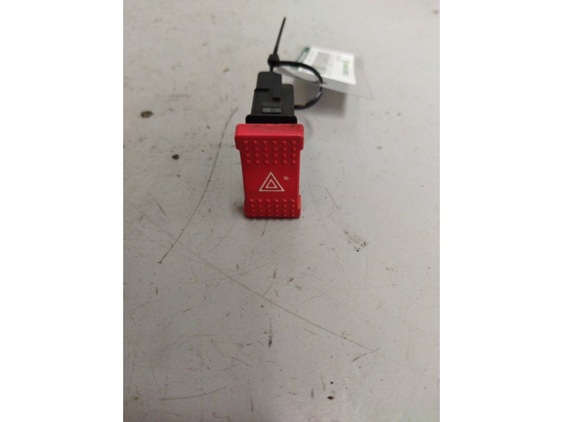 Recambio de warning para iveco daily combi referencia OEM IAM 69500489  