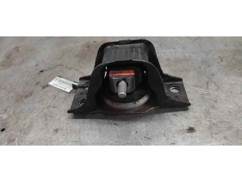 Recambio de soporte motor derecho para renault clio iii dynamique referencia OEM IAM 8200281186  