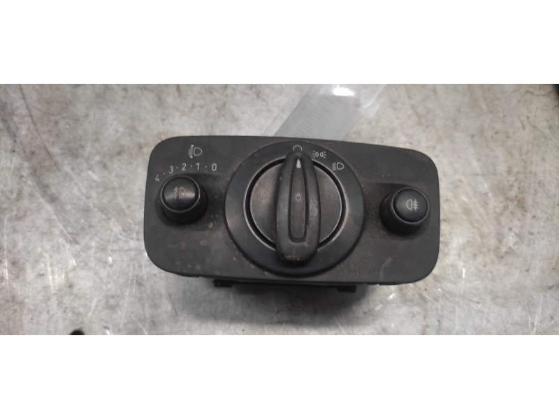 Recambio de mando luces para ford fiesta (cb1) ambiente referencia OEM IAM 8A6T13A024BB 12 PINS 