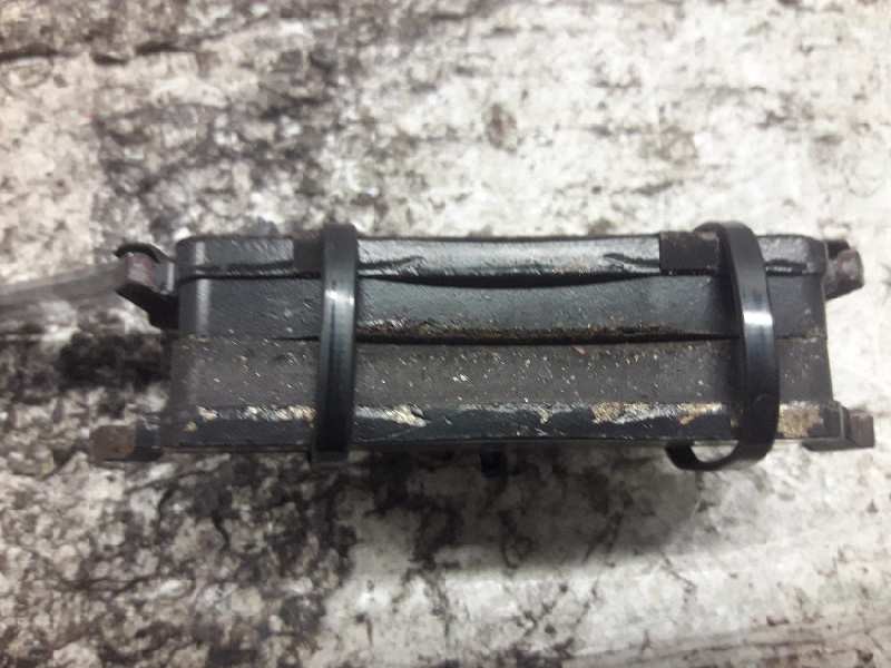 Recambio de pastillas de freno delanteras para nissan almera (n16/e) acenta referencia OEM IAM 0986424781 IZQUIERDA 