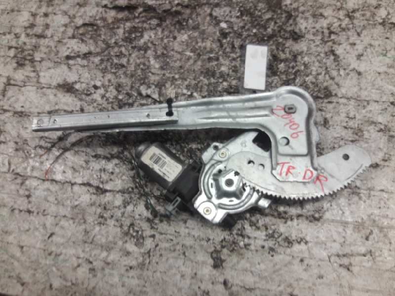 Recambio de elevalunas trasero derecho para nissan almera (n16/e) acenta referencia OEM IAM 400689  