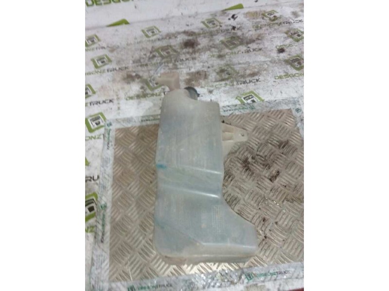 Recambio de deposito limpia para iveco daily caja cerrada (1999 =>) 35 - c 13 caja cerrada referencia OEM IAM 500336393  