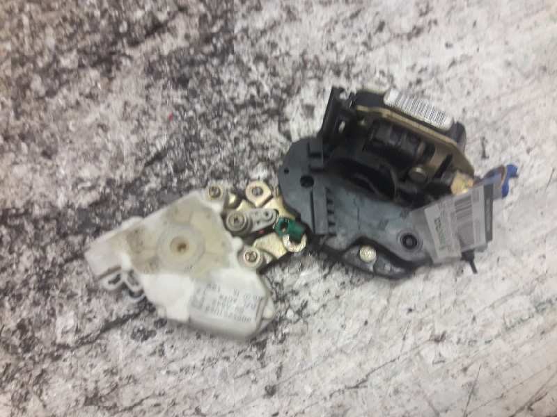 Recambio de cerradura puerta delantera derecha para nissan almera (n16/e) acenta referencia OEM IAM 8055261U68  