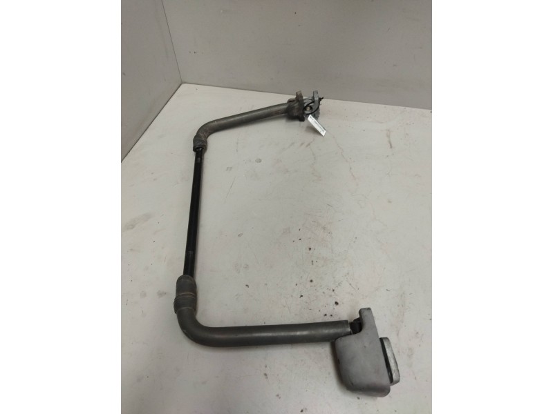 Recambio de brazo retrovisor derecho para nissan trucks atleon 110 referencia OEM IAM   