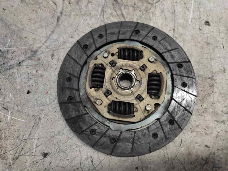 Recambio de kit embrague para volkswagen polo berlina (6n2) trendline referencia OEM IAM 684713R  