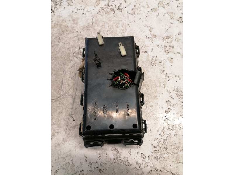 Recambio de caja reles / fusibles para ford focus berlina (cak) 1.6 16v cat referencia OEM IAM 2M5T14A067BB  