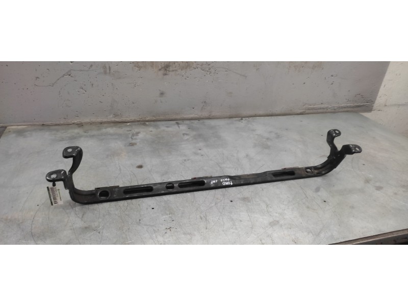 Recambio de travesaño inferior para ford focus berlina (cap) 1.4 16v cat referencia OEM IAM   