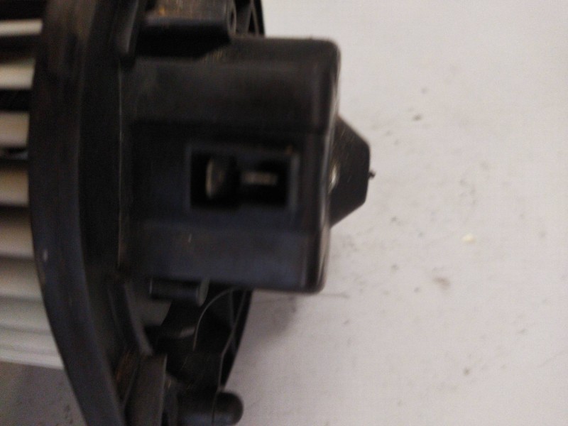 Recambio de motor calefaccion para iveco daily combi referencia OEM IAM 500326592 570630200 