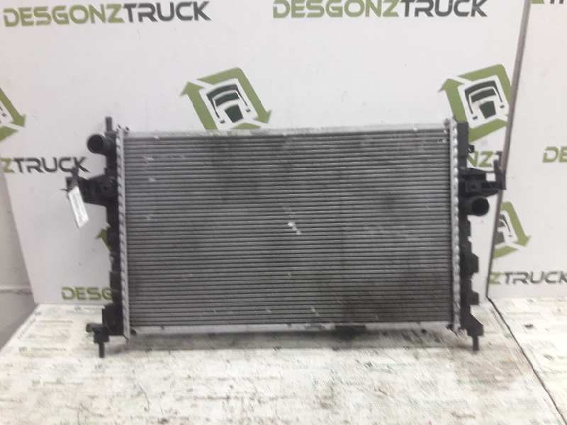 Recambio de radiador agua para opel corsa c blue line referencia OEM IAM 8038845  