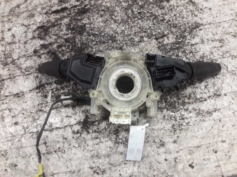 Recambio de mando multifuncion para nissan almera (n16/e) acenta referencia OEM IAM 25560BN864 25260AV770 25540AV600