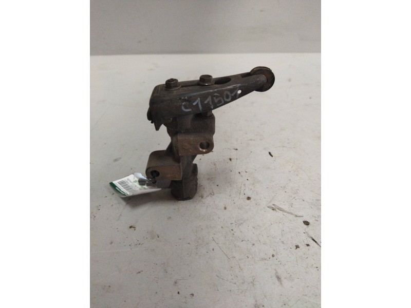 Recambio de repartidor de freno para nissan cabstar 01.04  cabina simple cabina individual referencia OEM IAM   