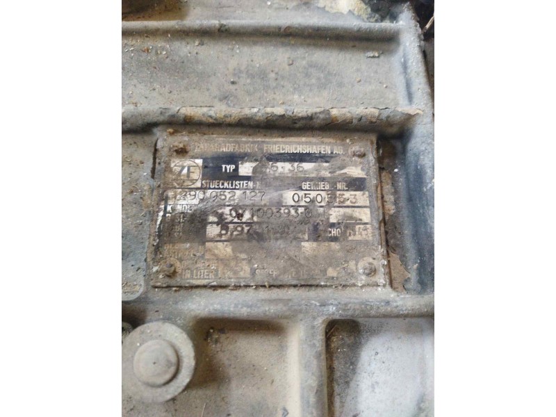 Recambio de caja cambios para nissan trucks m 130.17 referencia OEM IAM S636 1290052127 